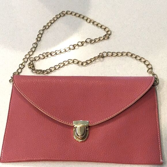 Purse NWT Merci Beaucoup Clutch New Bag Purse Crossbody Magenta Pink Brass Chain - Picture 1 of 11